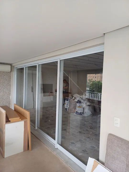 Porta Balcão 5,20x2,20. 3 Folhas Correm. - Foto 3