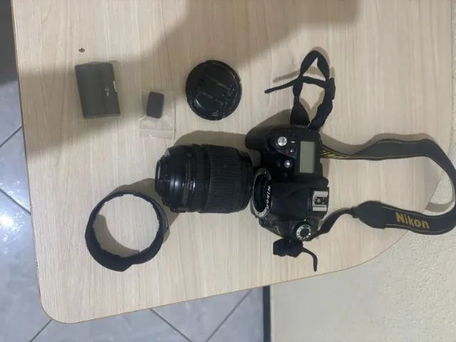Câmera Fotográfica Nikon D90 - Corpo + Lente (Bateria Viciada)