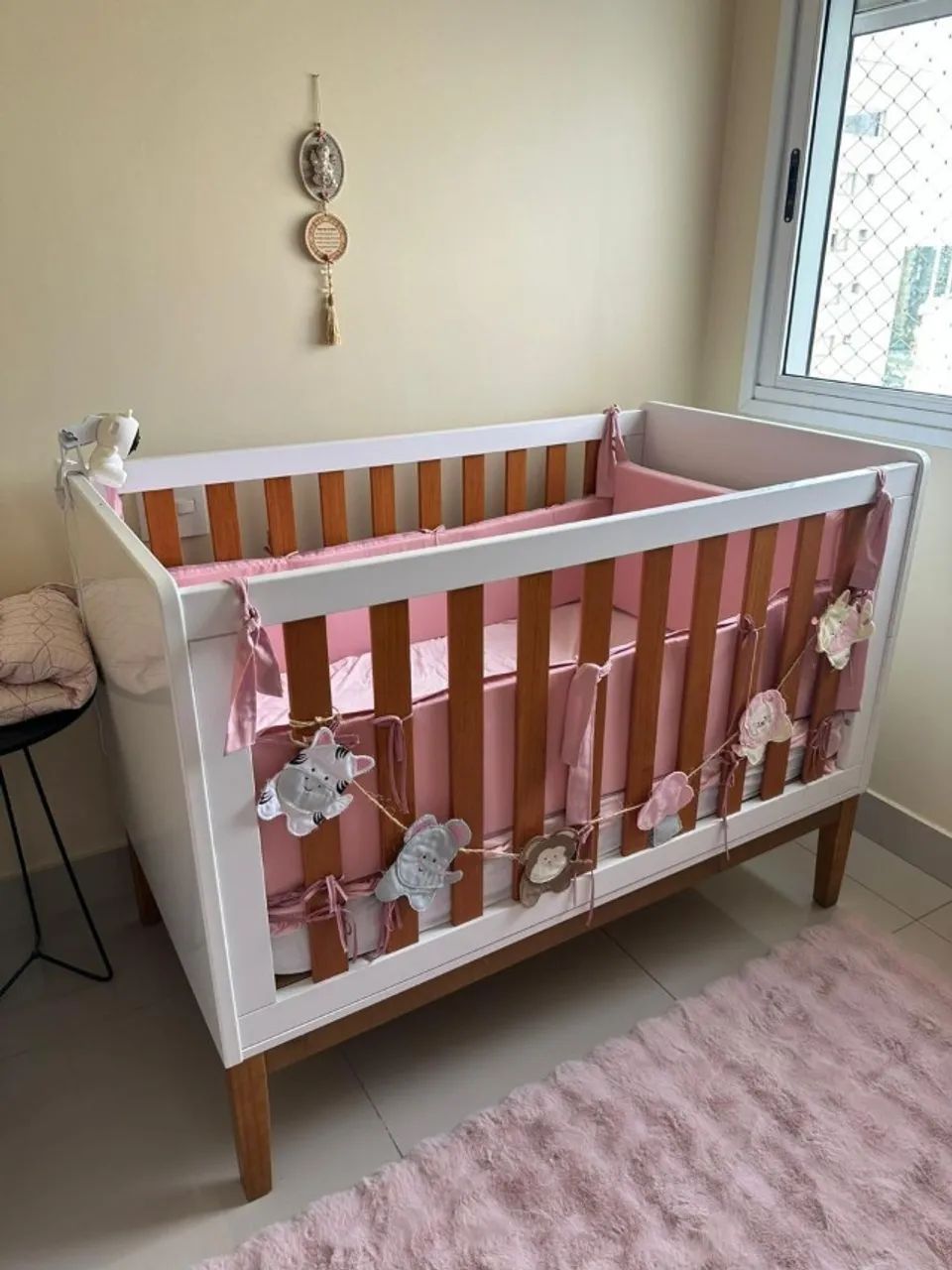 Vendo Berço semi-novo Matic Nature branco/freijó Eva Wood + Colchão de berço Ortobom D18 - Foto 2