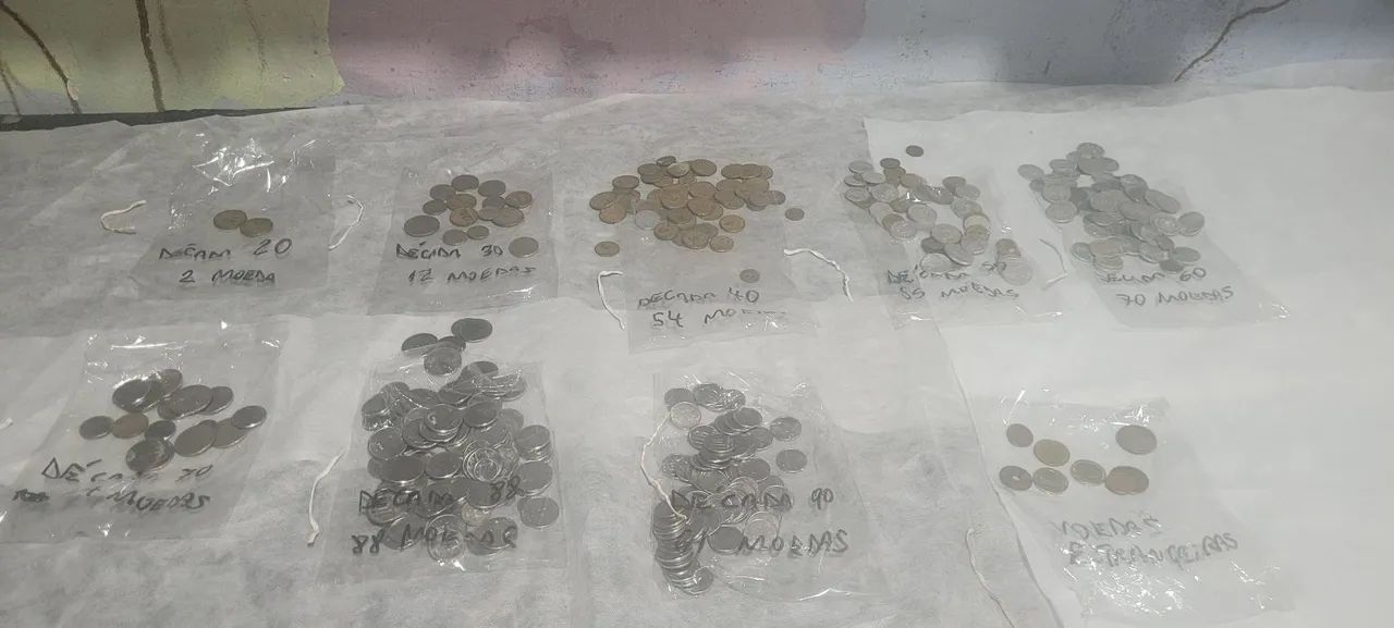 485 moedas e cédulas antigas, nacionais e estrangeiras - Foto 2