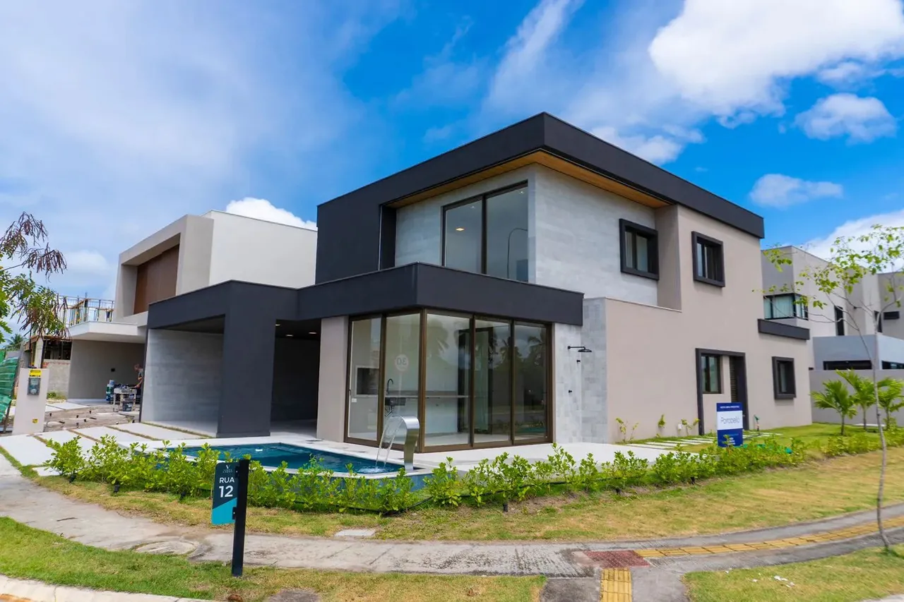 Casa com 300 m2 e 4 suítes disponível para venda no Condomínio Vista Lagoa