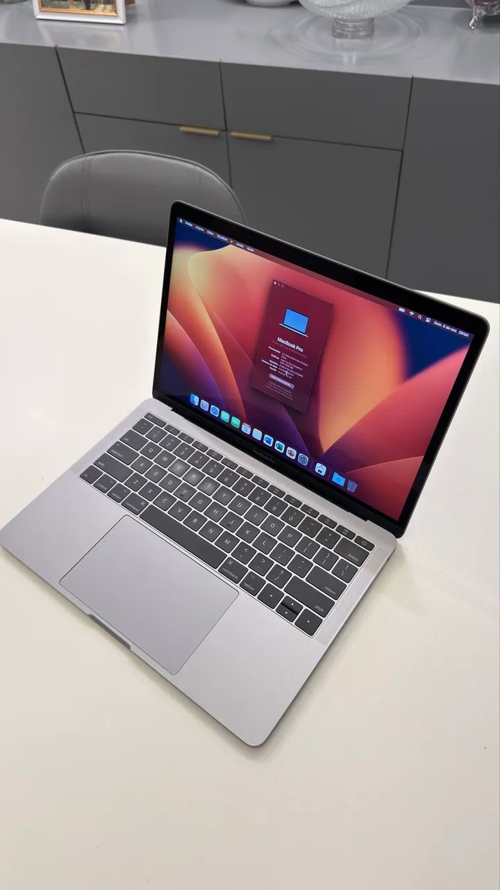 MacBook Pro 2017 (8GB/128ssd) - Notebooks - Vila Larsen 1