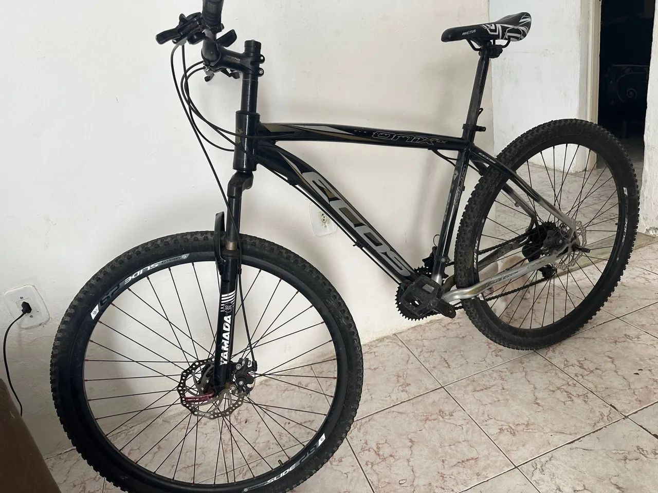 Bicicleta Oggi Onnix aro 29