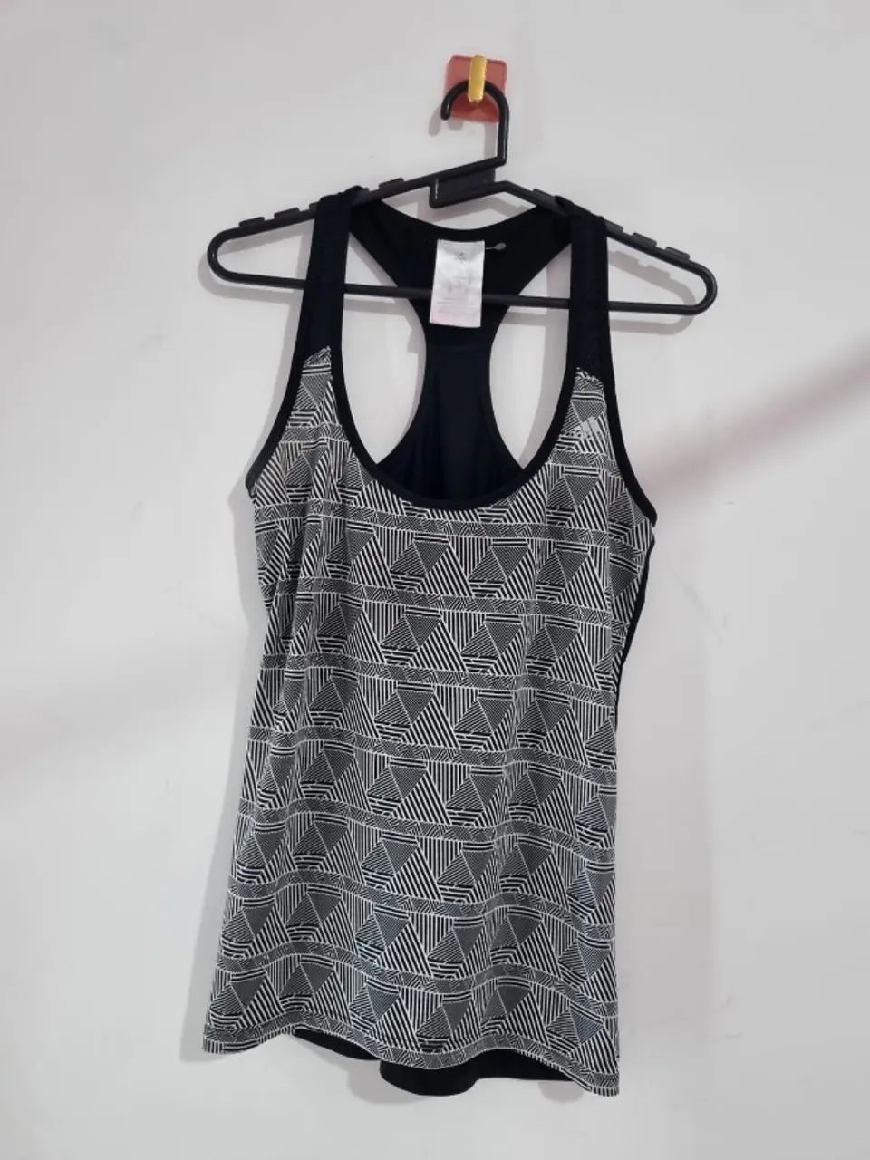 Regata esportiva Adidas