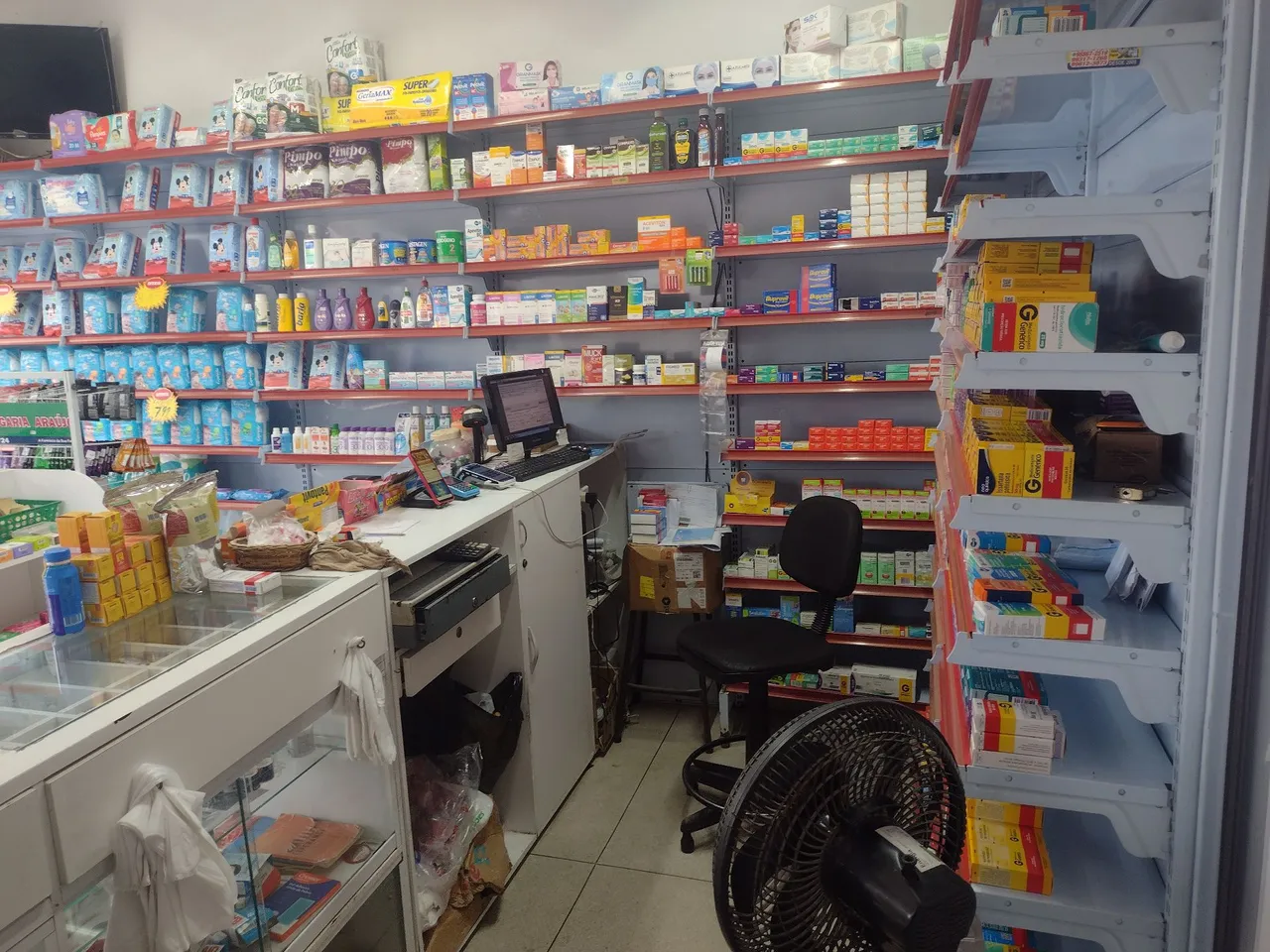 ÓTIMA FARMÁCIA A VENDA