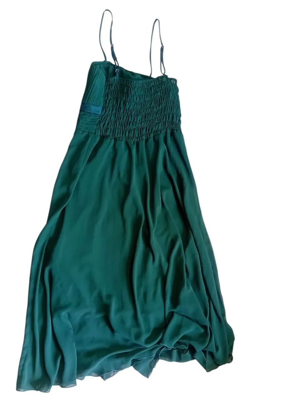 Vestido Verde Elegante com Detalhes - Foto 2