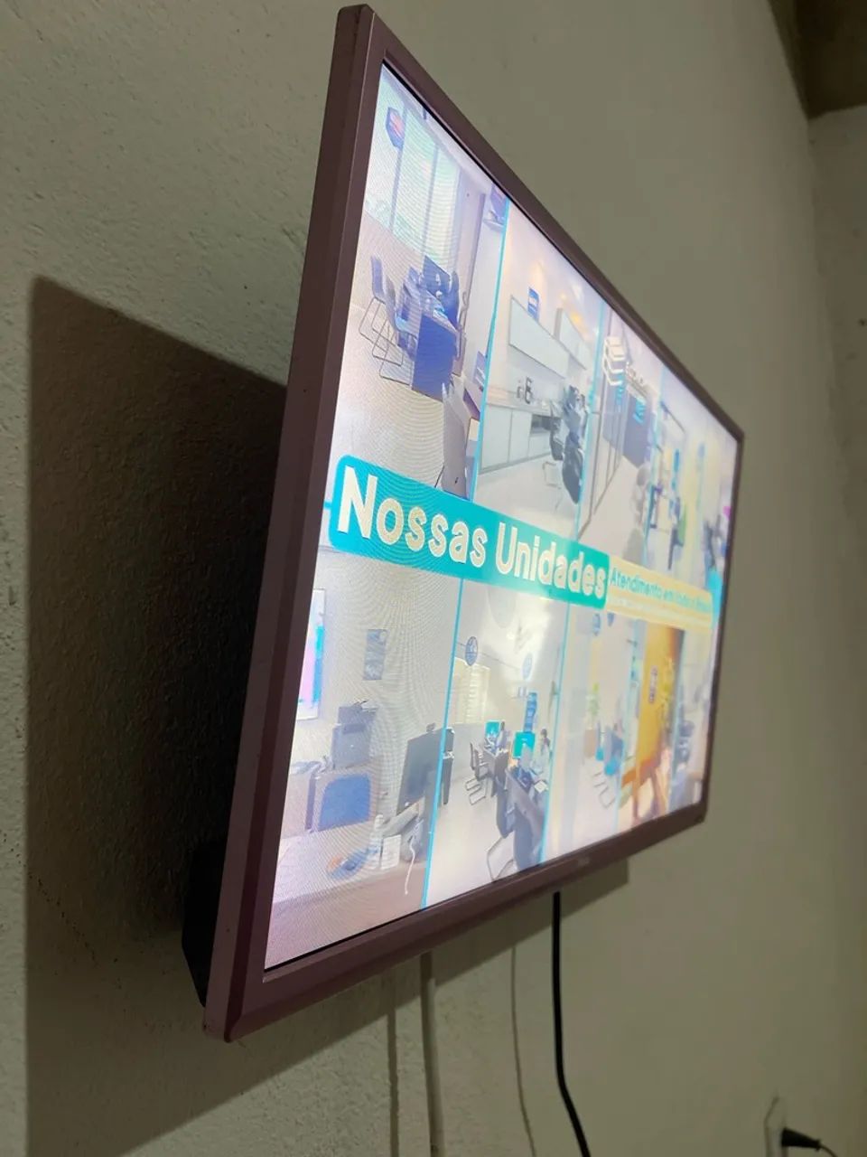 TV Philco 24 polegadas, tela LED e moldura rosa. - Foto 3
