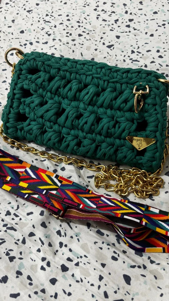 Bolsa artesanal verde