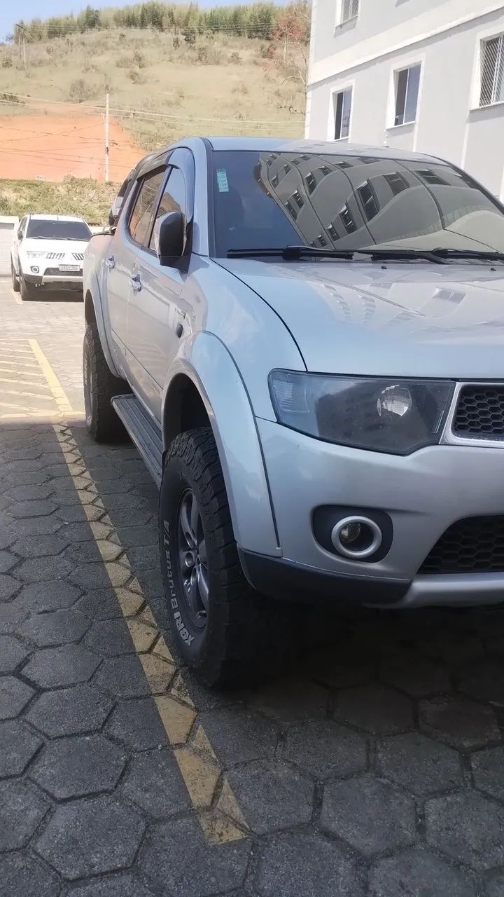 Mitsubishi L200 L200 Triton HPE 3.5 CD V6 24V Flex Aut. 2013
