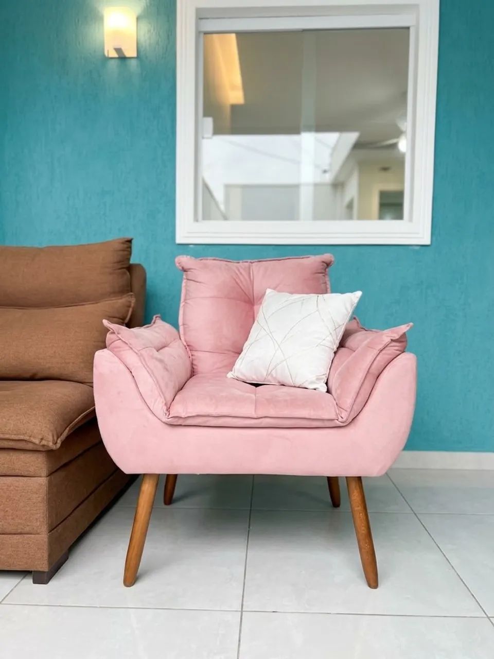 Cadeira / poltrona rosa 