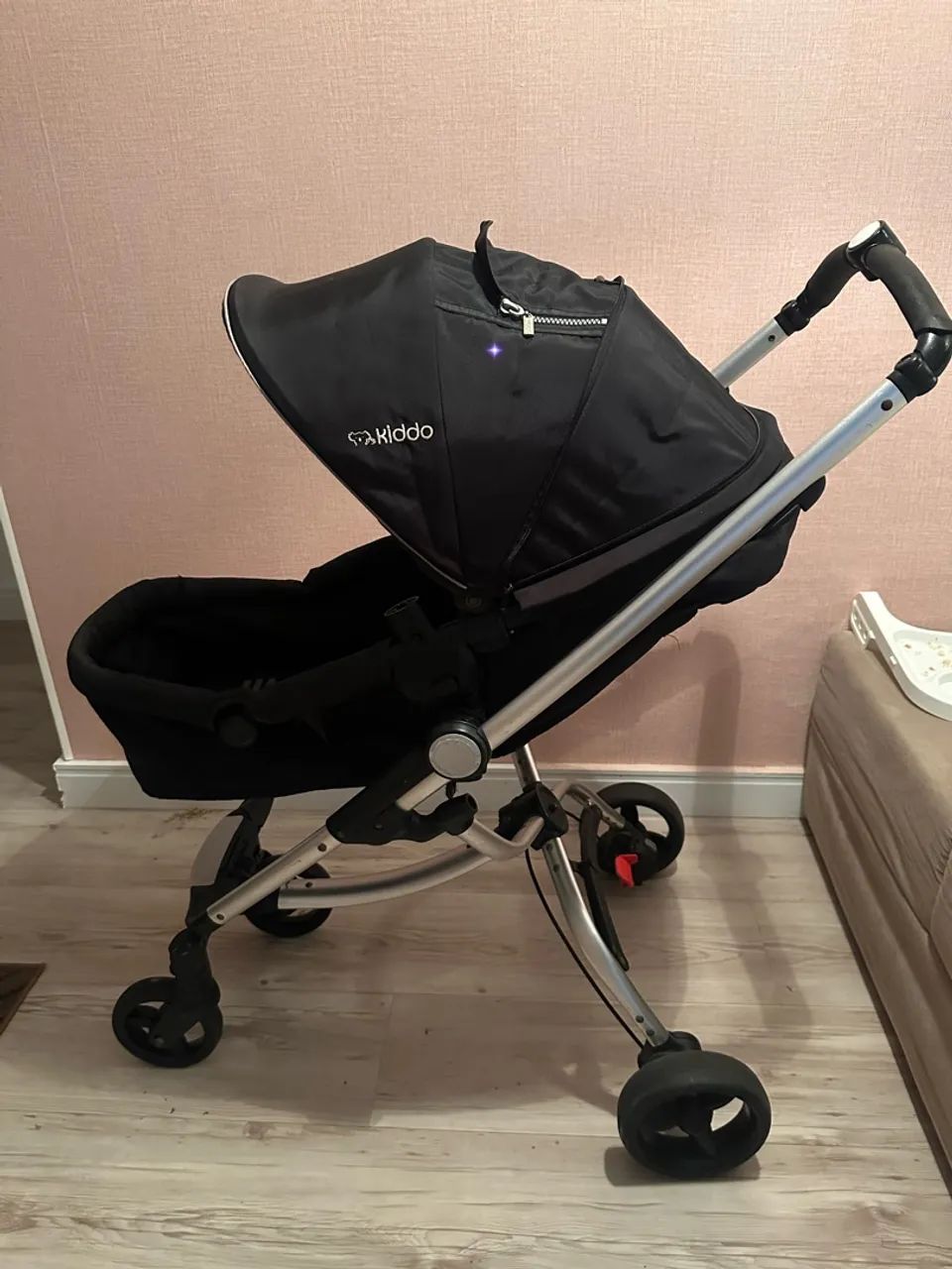 Carrinho de Bebê Kiddo Eclipse (Moisés e Passeio)