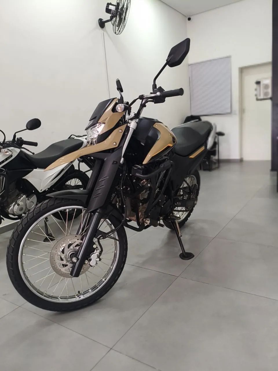 Yamaha Lander 250cc - Baixo KM  - Foto 4