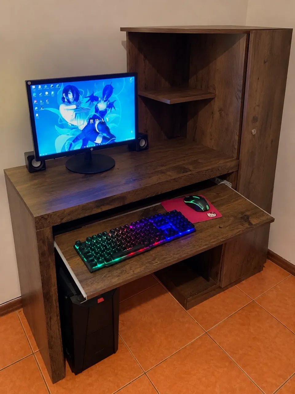 Mesa para Computador com Armario e chave