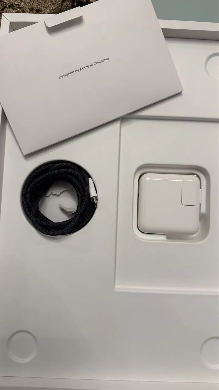 MacBook Air 13,6? com chip M2, 8 GB de memória e SSD de 256 GB - Foto 4