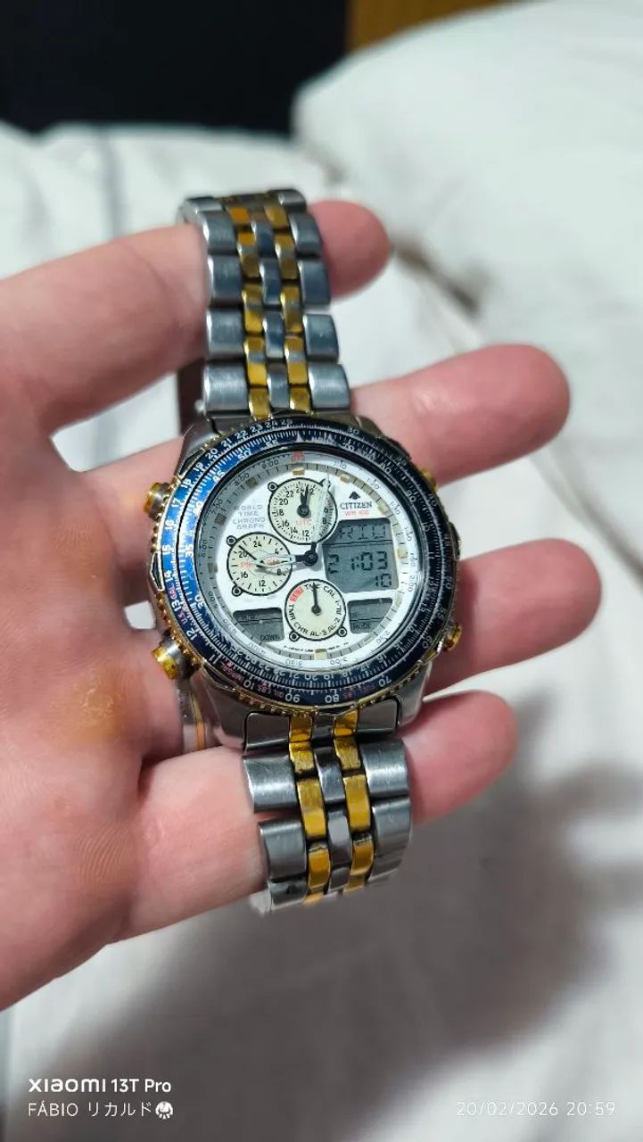 Relógio Citizen C-300 Série ouro