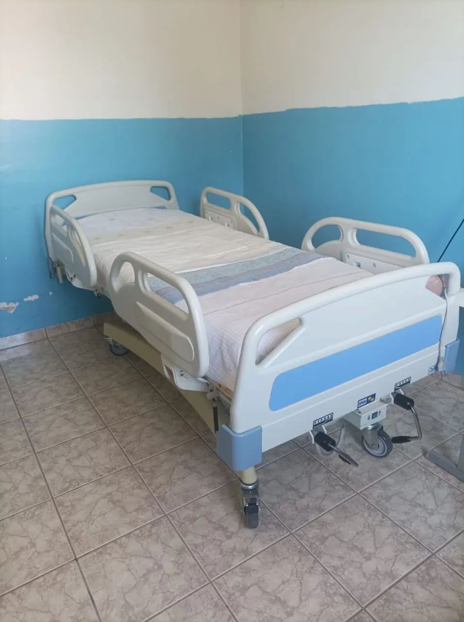 Cama hospitalar  - Foto 3