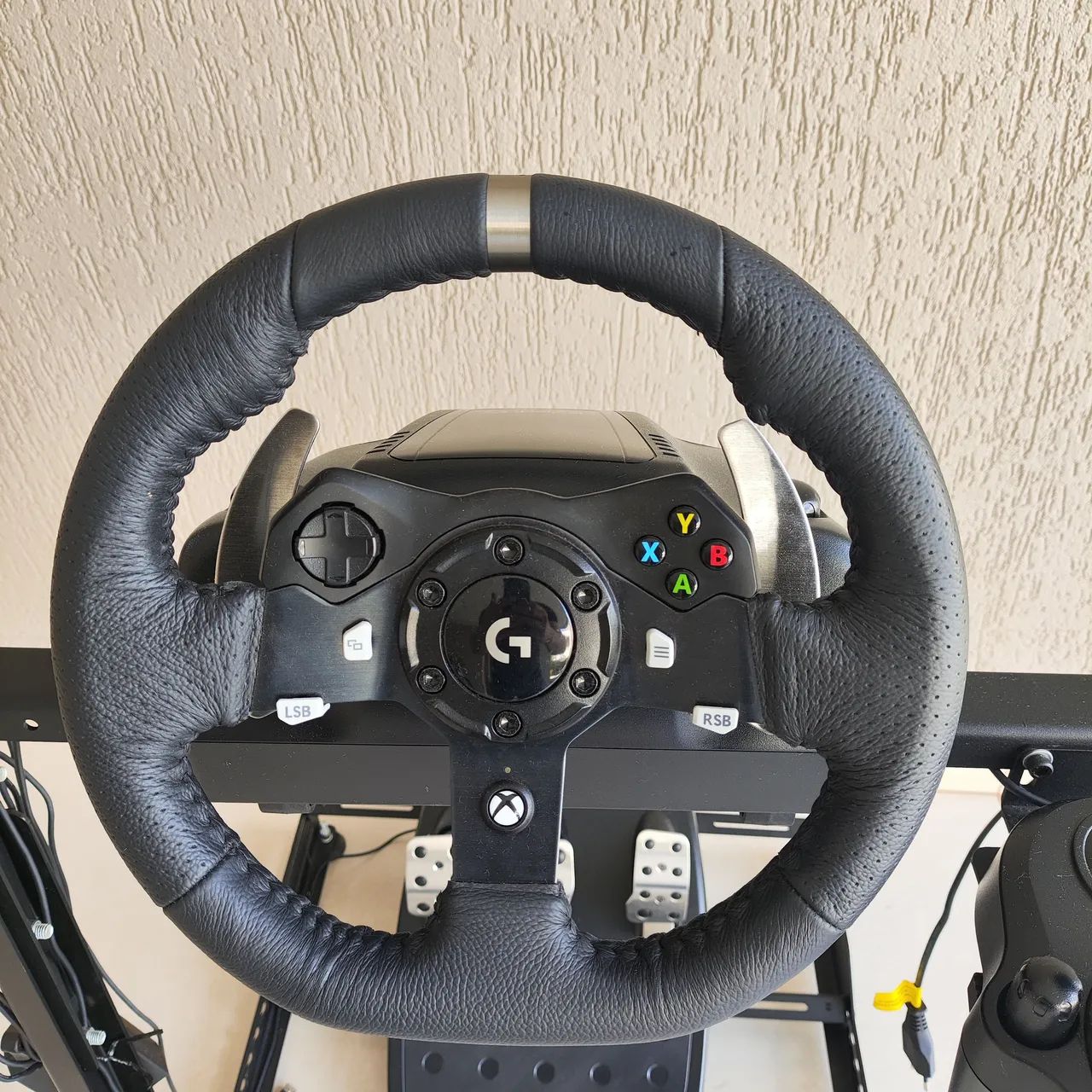 Simulador e Cockpit Logitech G920 (com câmbio)  - Foto 4
