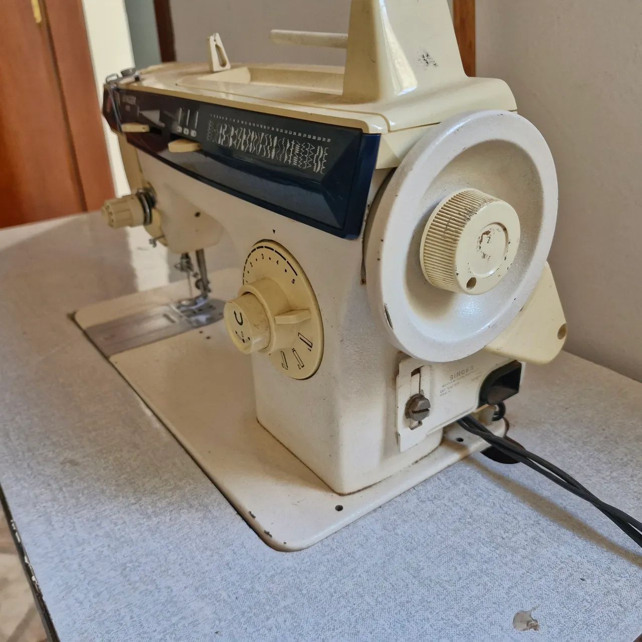 Máquina de costurar - Foto 4