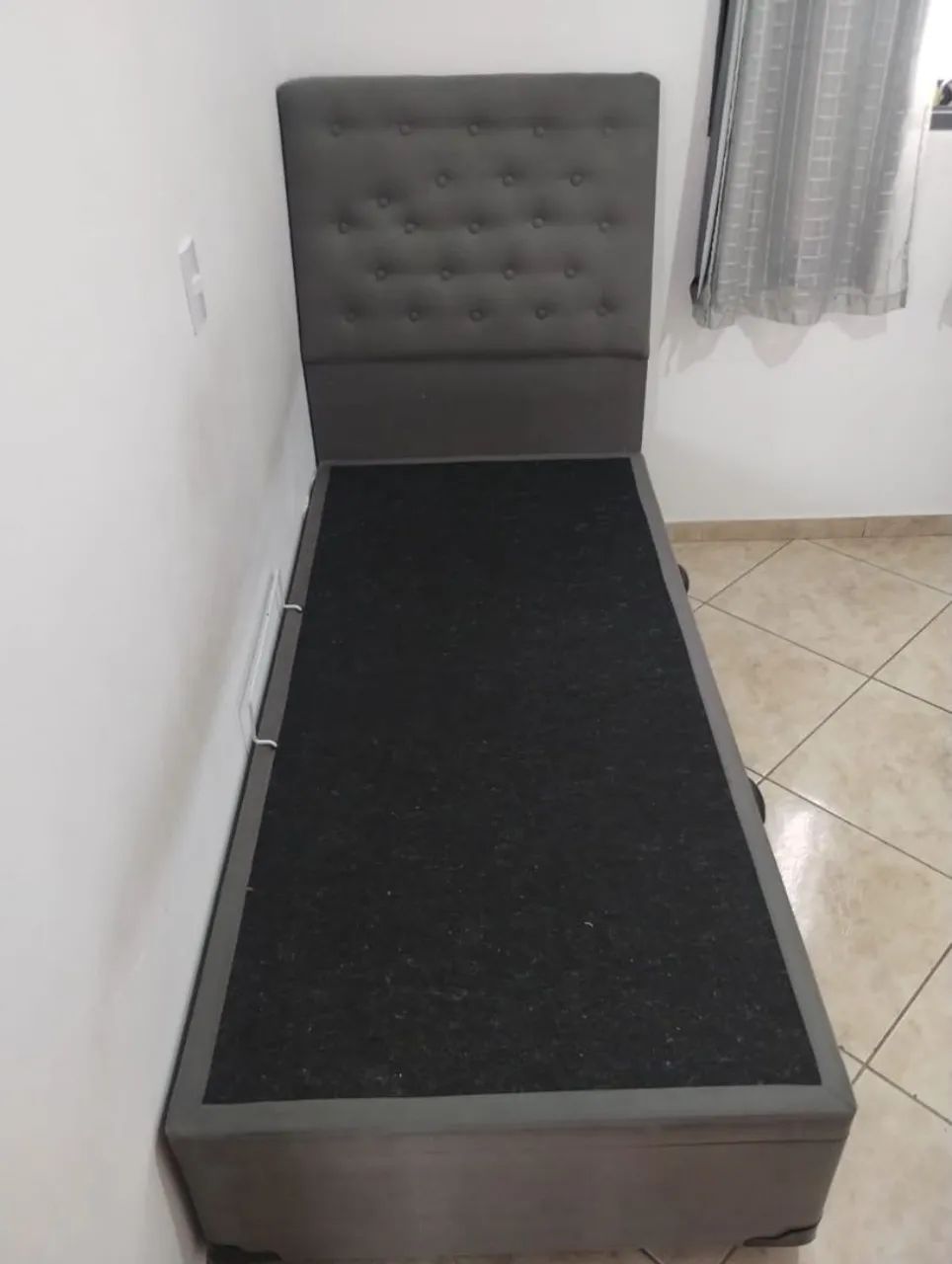 Vende-se, cama box baú de solteiro com cabeceira. - Foto 3