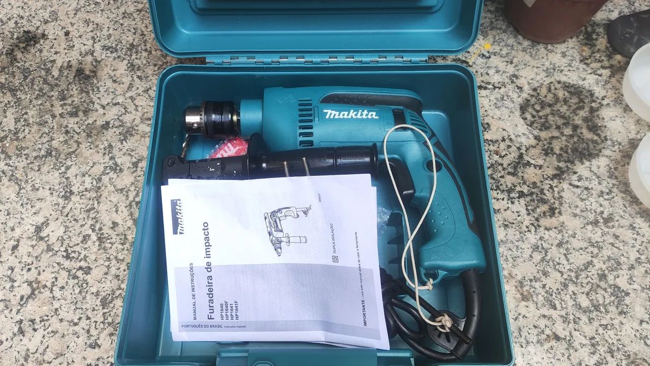 Furadeira com impacto Makita sem uso  - Foto 3