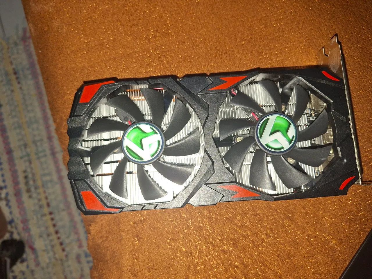 Placa de video rx580 com defeito