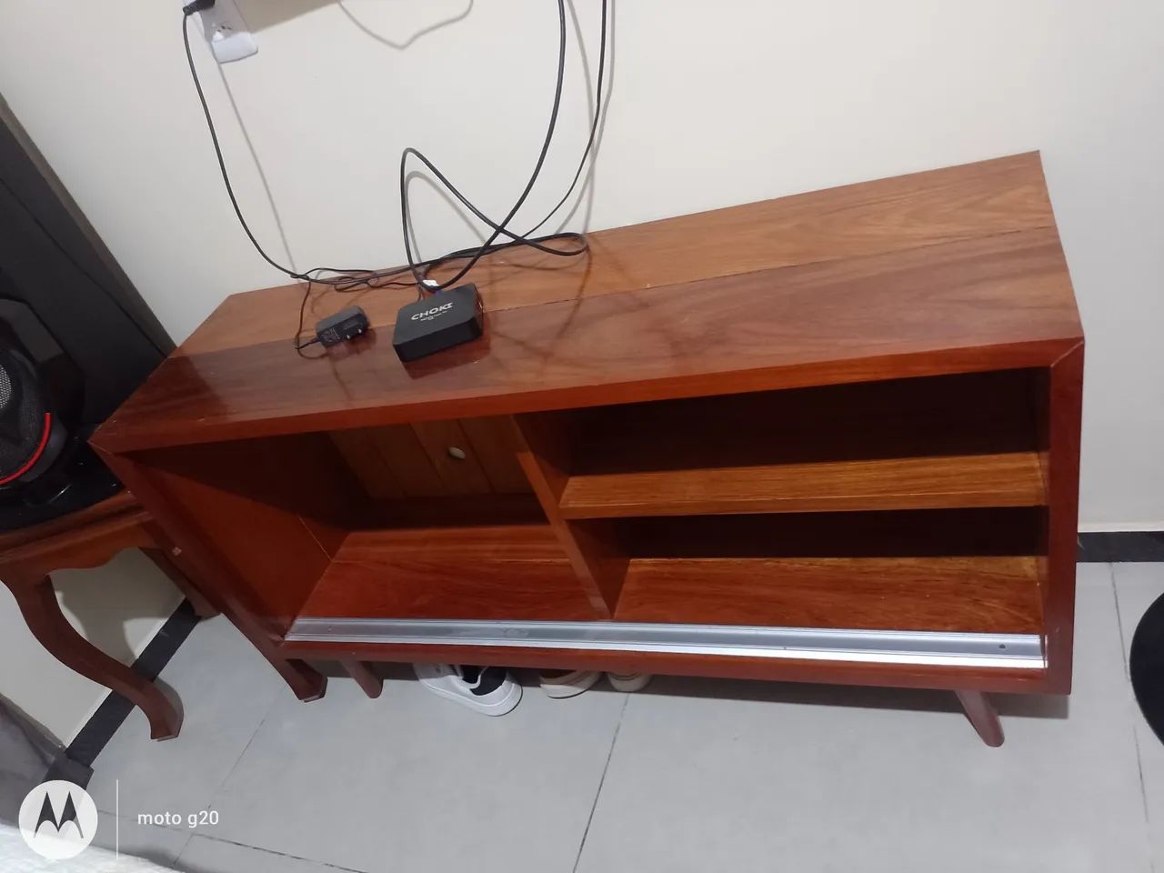 Vendo rack de madeira 