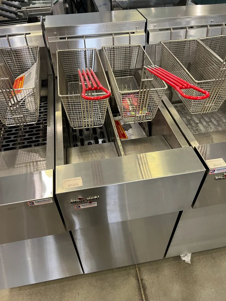 Fritadeira elétrica bipartida 28L alta produção - pronta entrega 