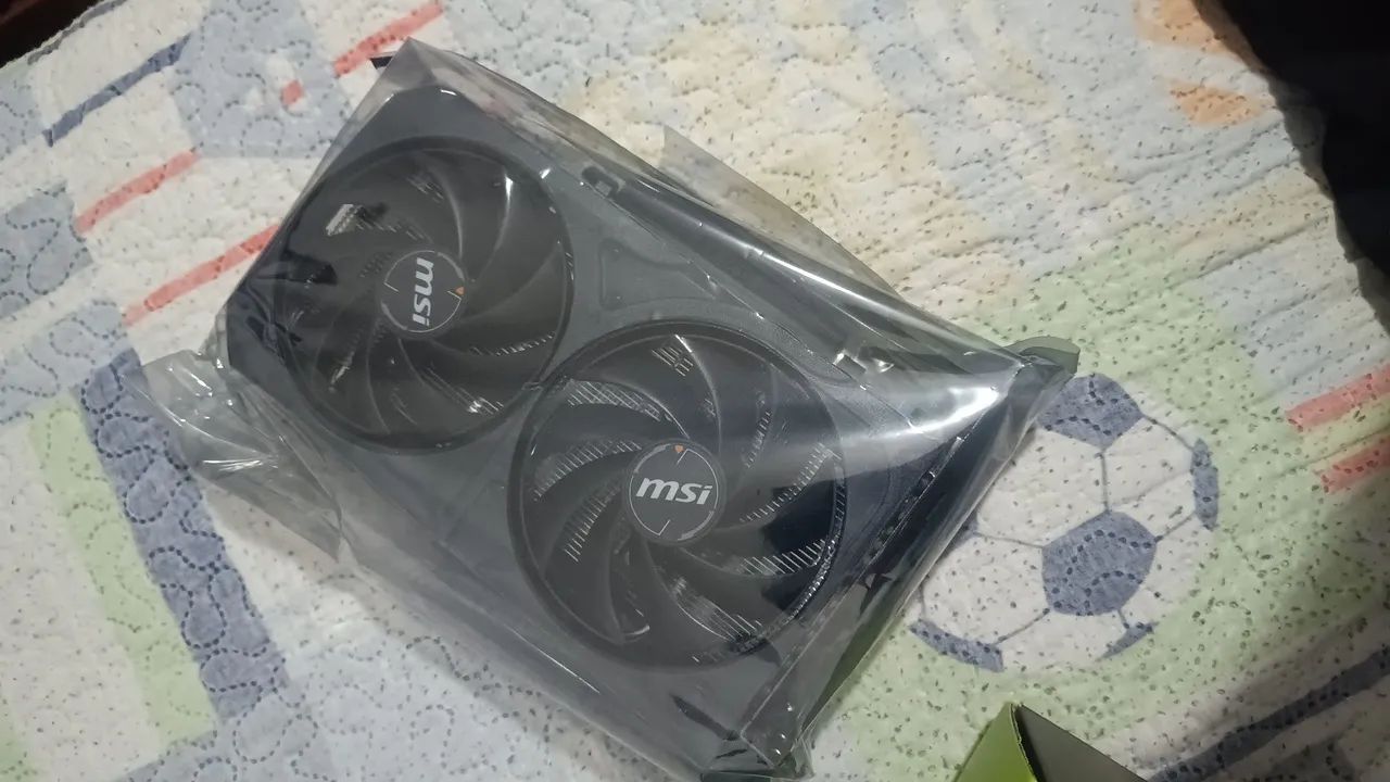 Placa de vídeo Nova! RTX 5060 MSI SHADOW 2X  - Foto 3
