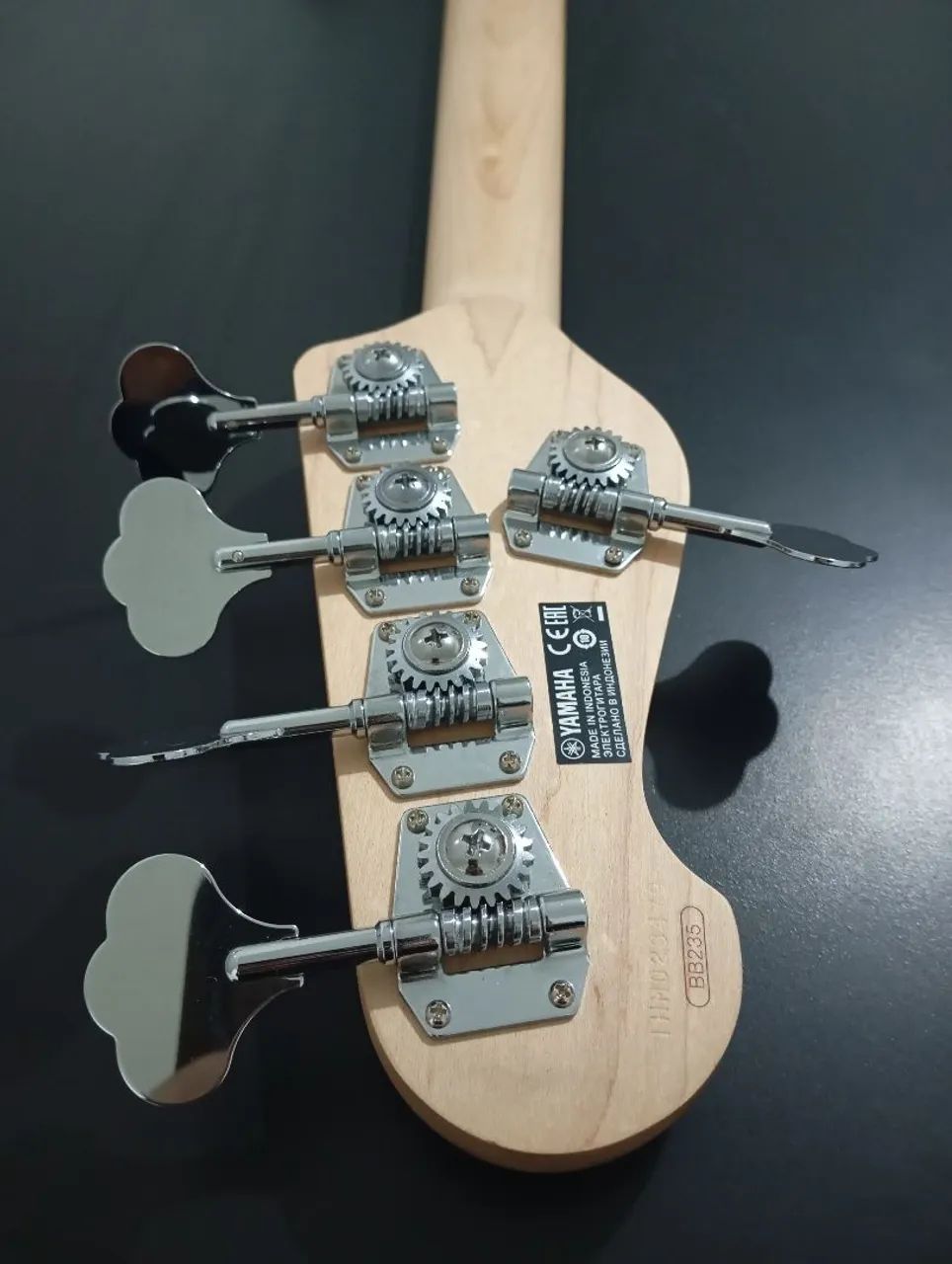Contrabaixo Yamaha BB 235 com TB TECH DELTA  - Foto 5