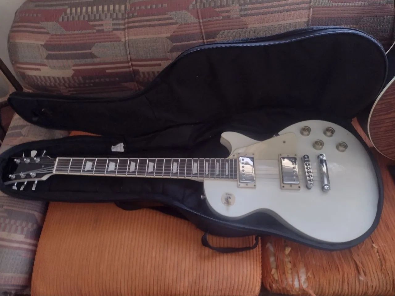 Guitarra- Michael - Foto 2