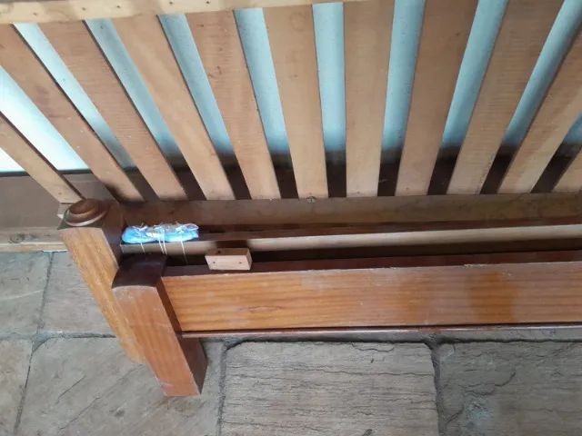 Cama Queen Size em Madeira Maciça Rústica - Desmontada para Retirada - Foto 5