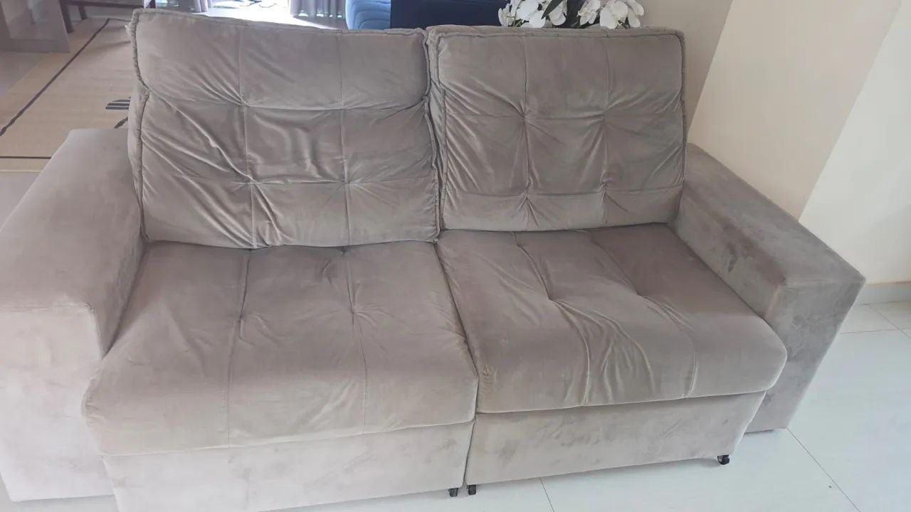 Vendo Sofá luxuoso de 2 lugares reclinavel e retrátil