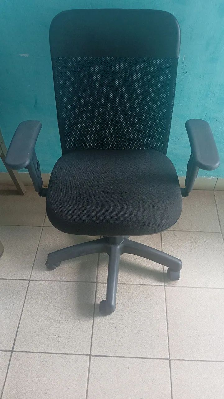 Cadeira com rodinhas  - Foto 2