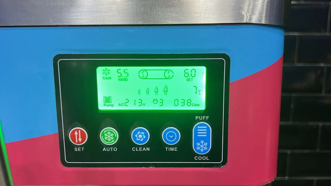Máquina de Sorvete Soft Just Balcão 3.0 - LACRADA NA CAIXA (Nova) - Foto 5