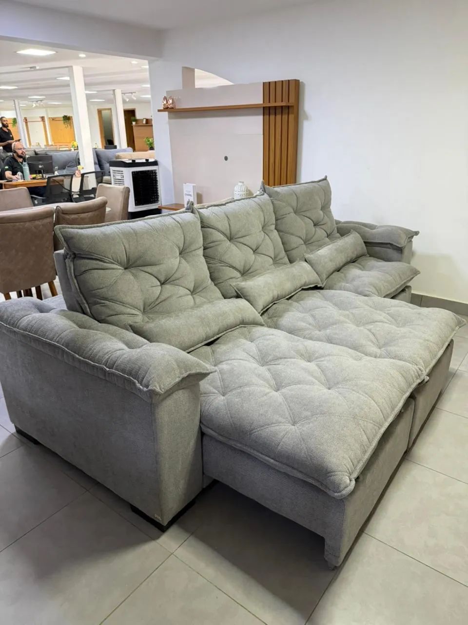 Sofá retratril reclinavel 2.90 Imperio linho - Foto 2