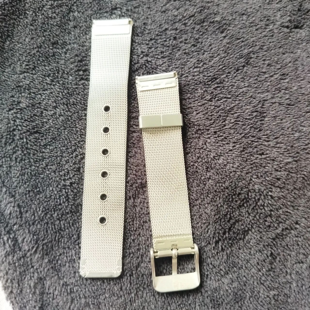Pulseira de relógio estilo malha milanesa semi nova antiguidade  - Foto 2