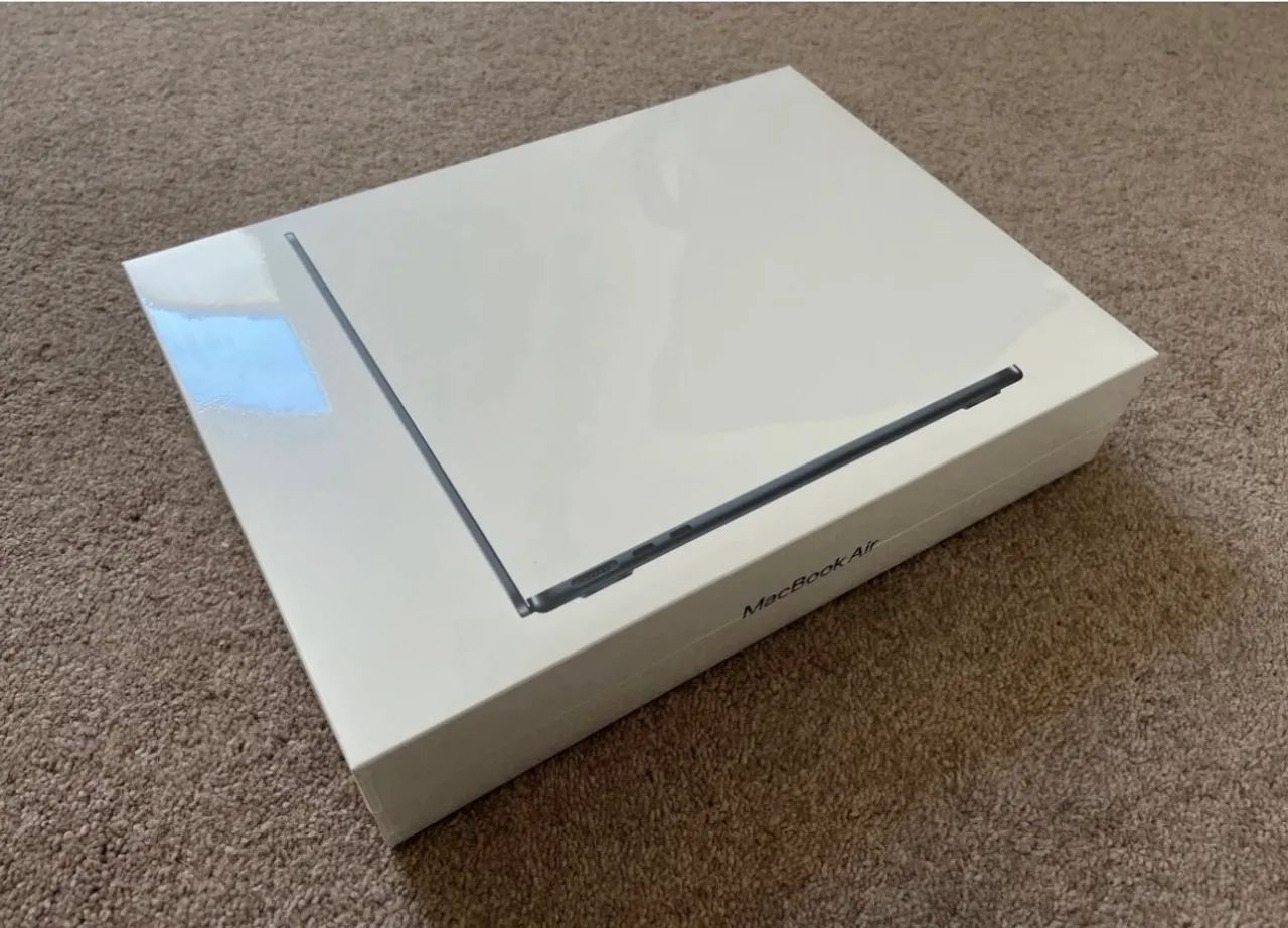 MACBOOK AIR M2 LACRADO