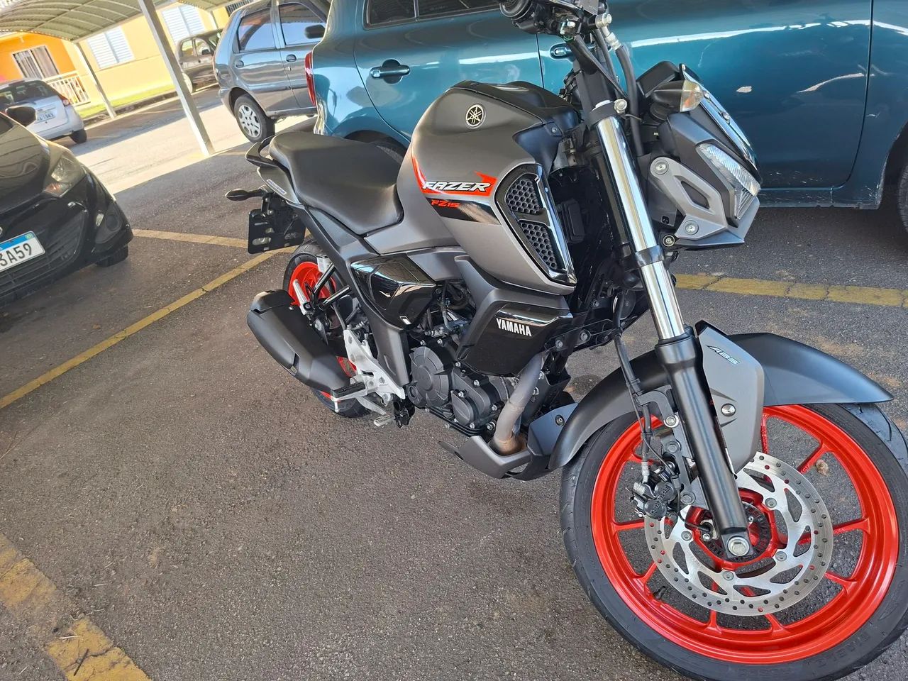 Fz15 linda nova 