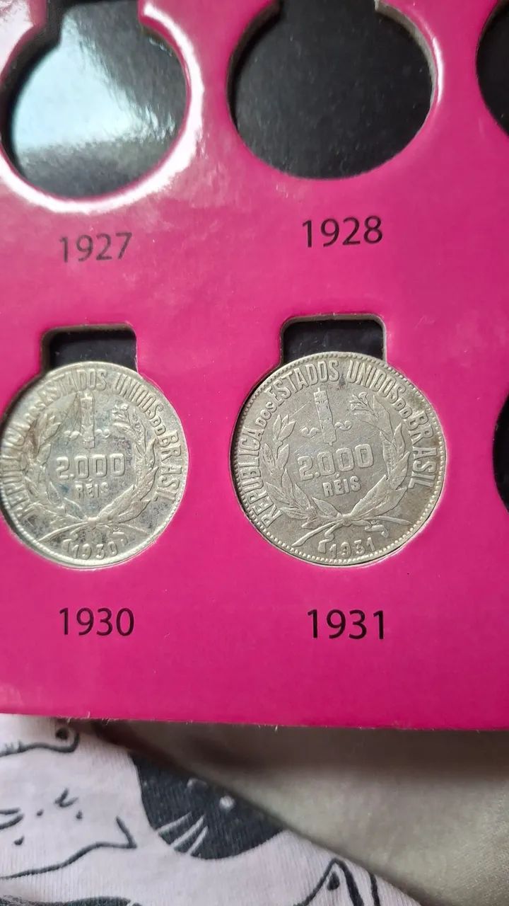 Album com Moedas antigas de prata - Foto 2
