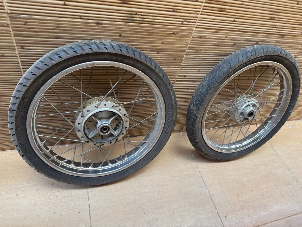 Rodas com pneus - Foto 4