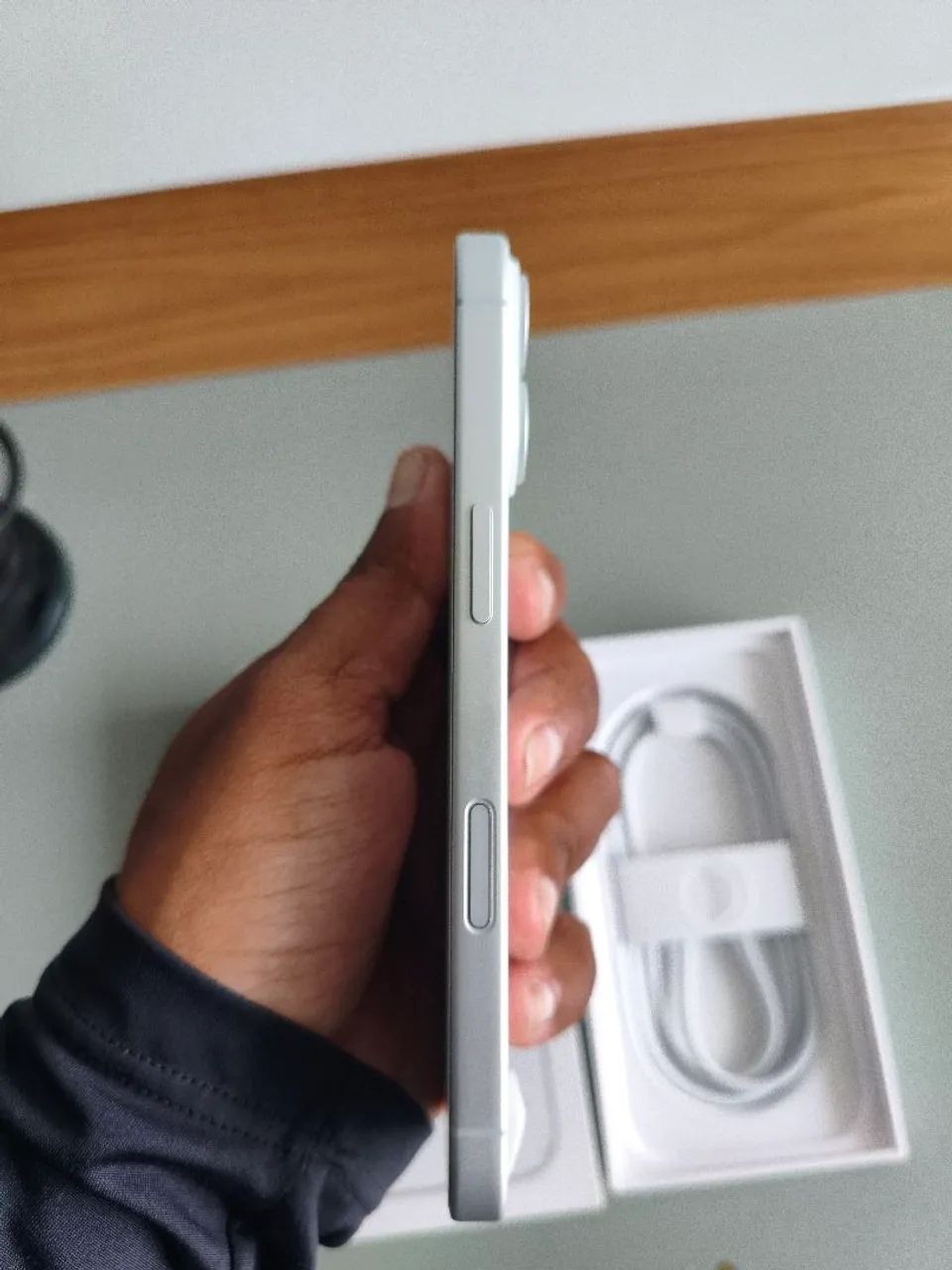 iPhone 17 256 GB branco - Foto 4