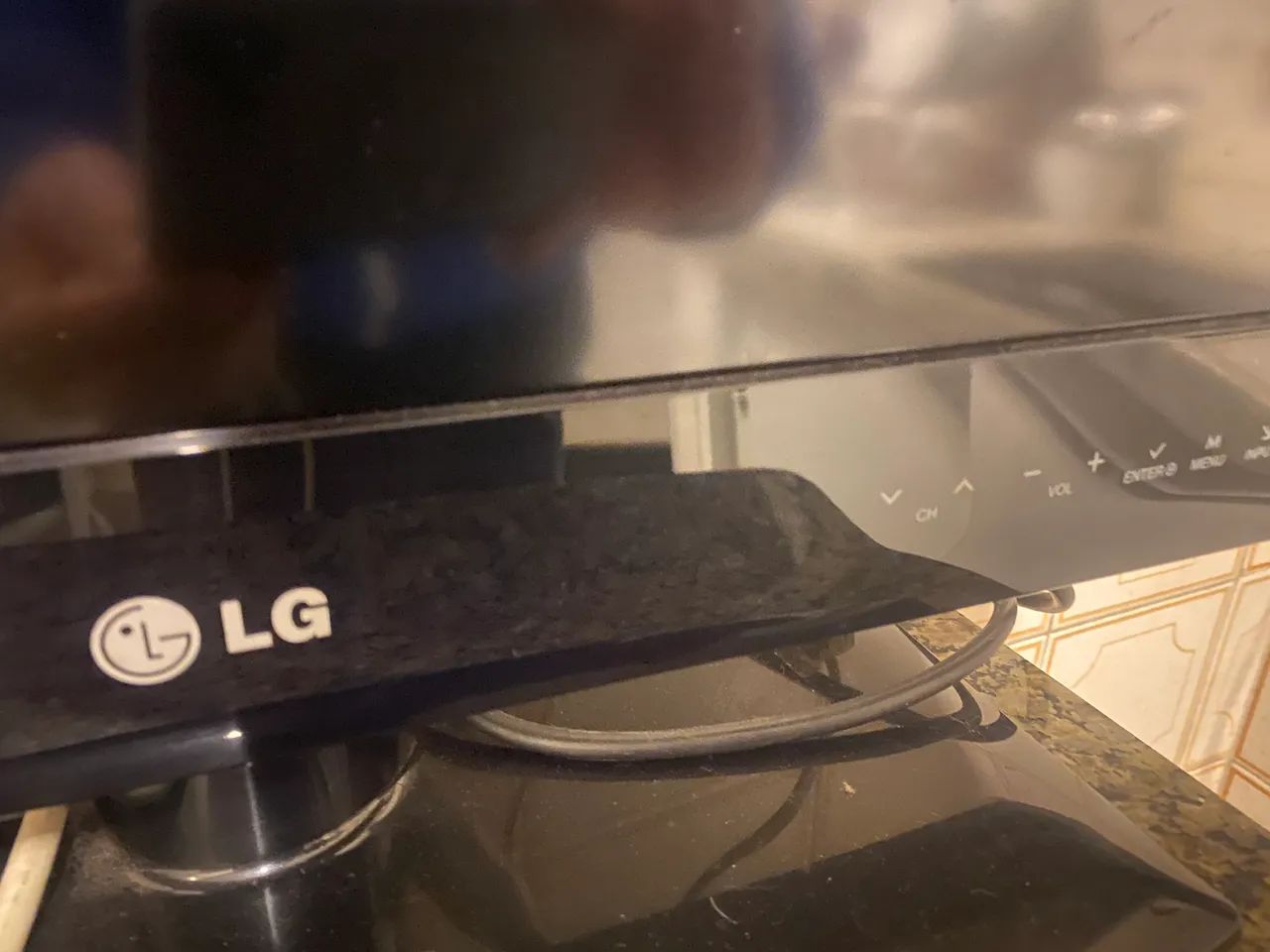 Tv LG 26 polegadas semi nova em ótimo estado (não é smart) - Foto 4