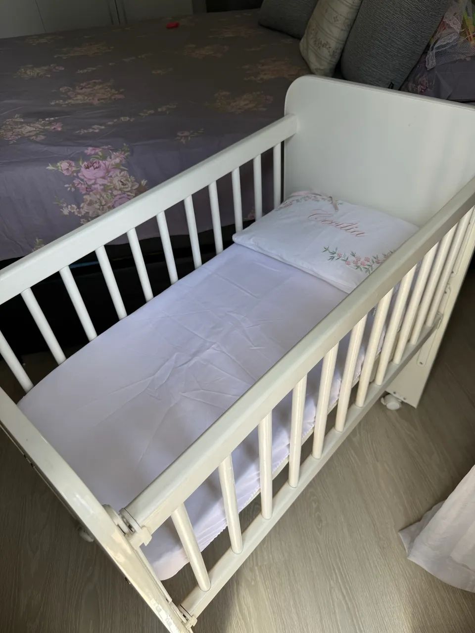 Mini Berço Grade Móvel C/ Colchão E 2 Regulagens De Altura Branco - Foto 2