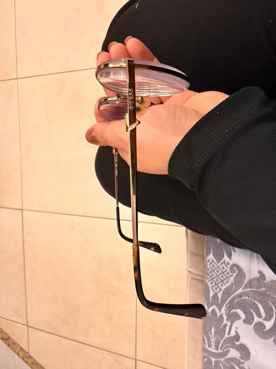 Armação Guess original com case - Foto 5