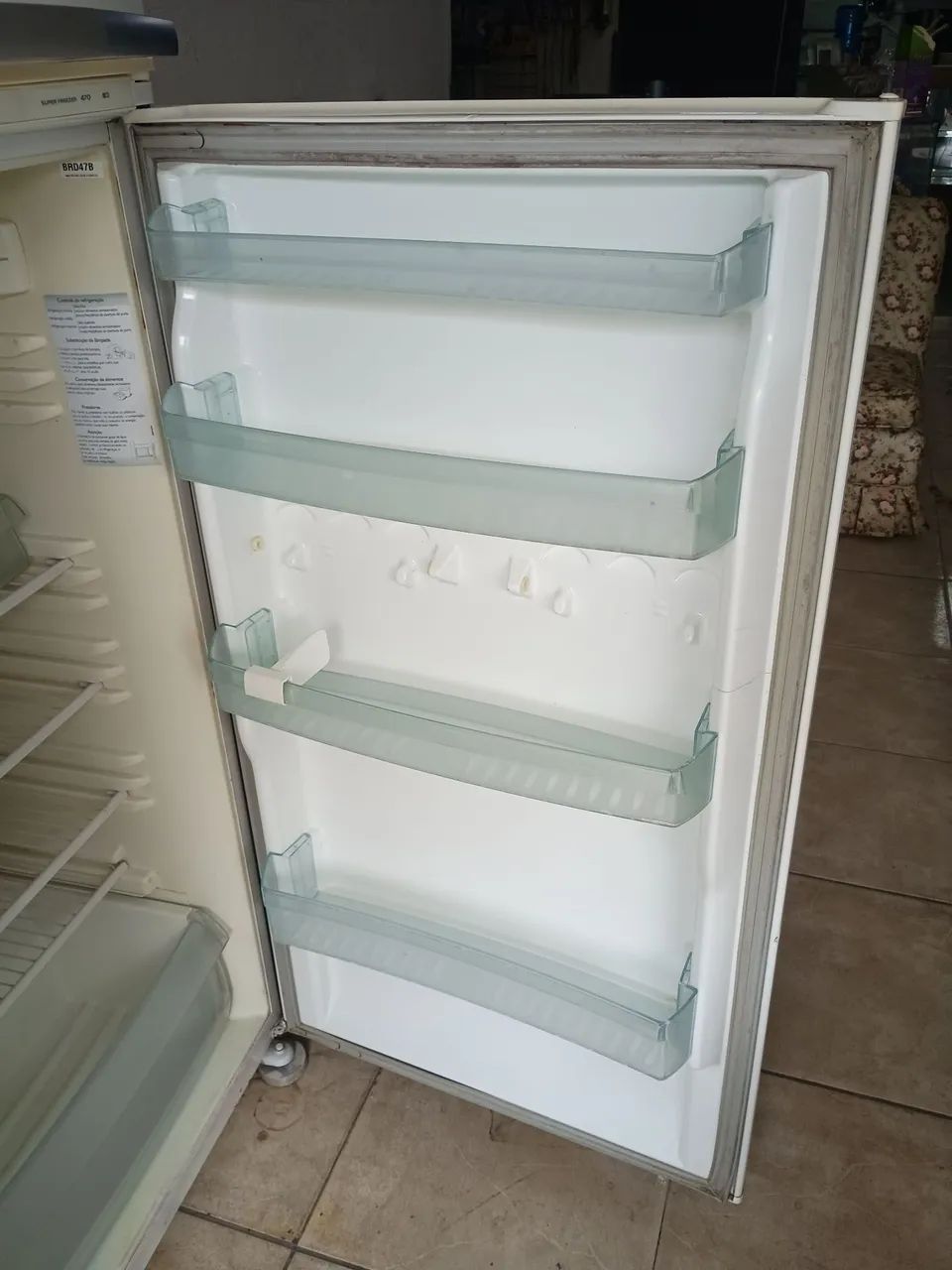 Geladeira com defeito  - Foto 3