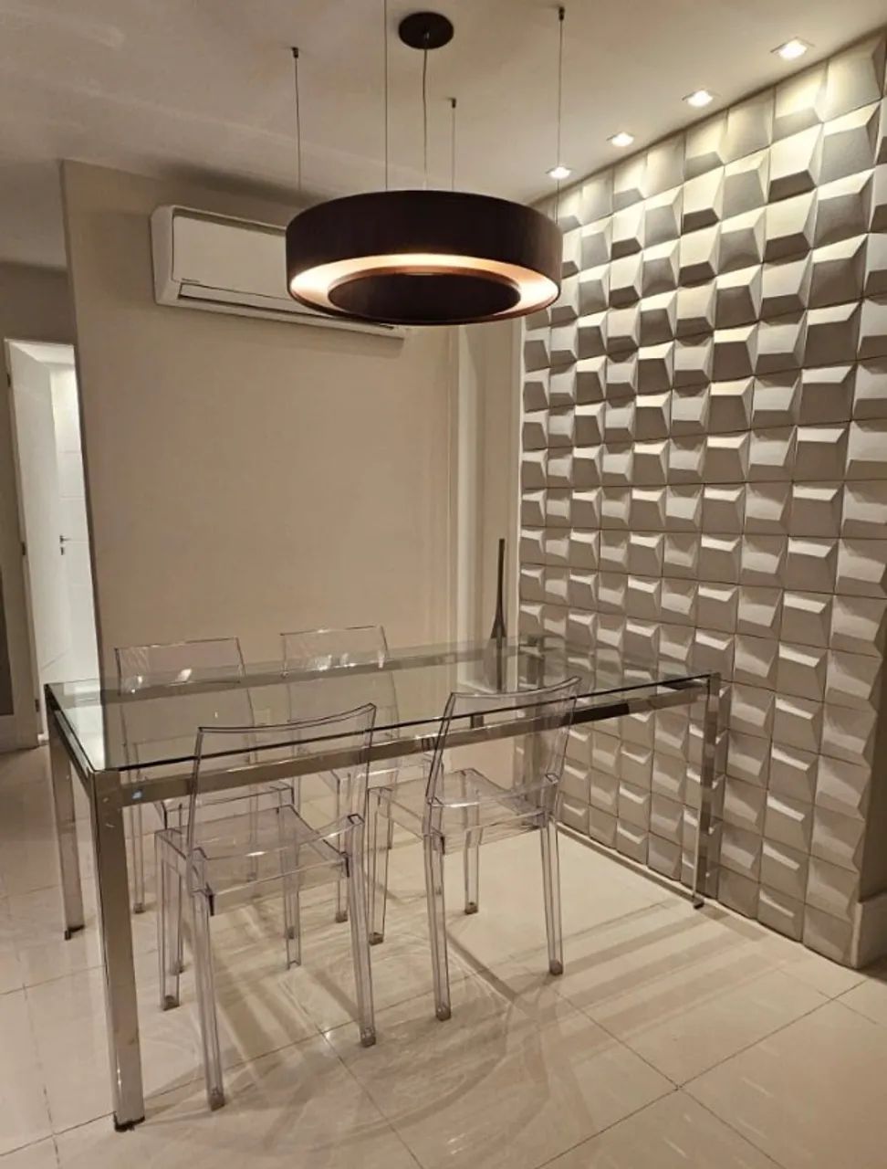 Mesa de jantar retangular
