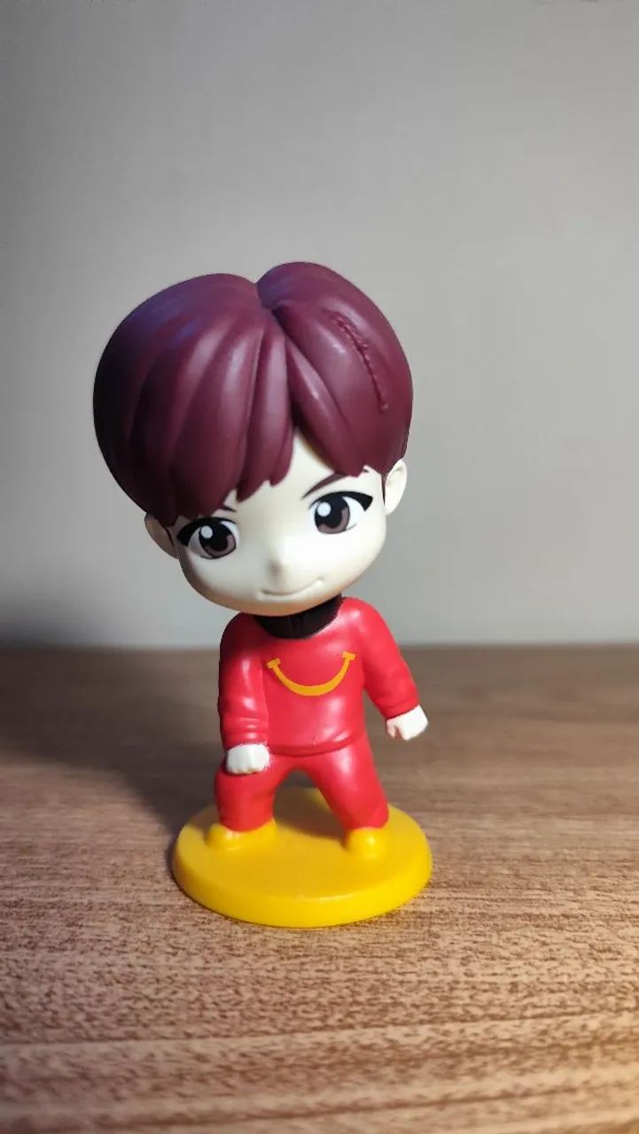 7 Bonecos BTS - coleção MC Donald's  - Foto 4