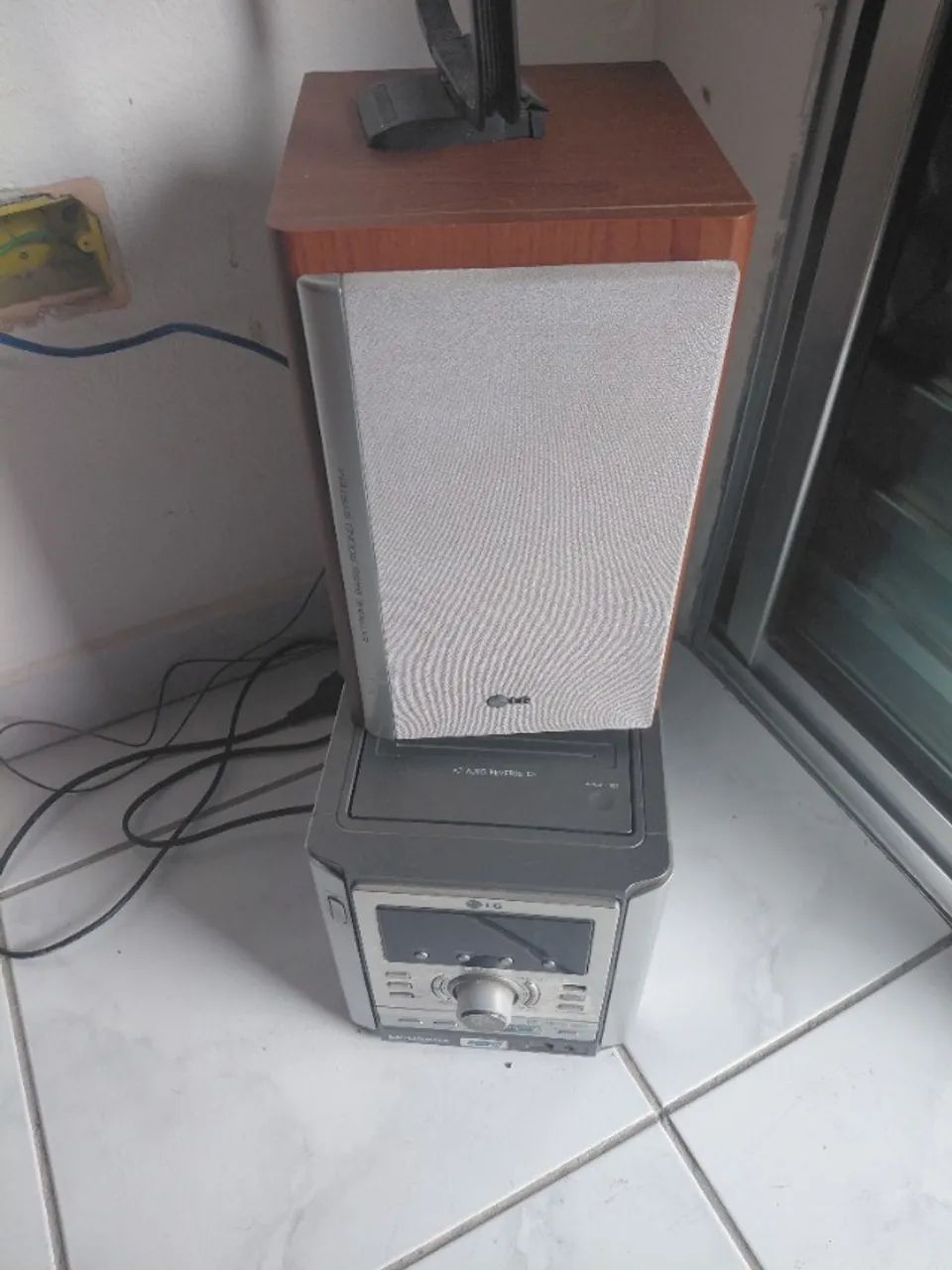  LG LX-U550 Stereo System - Foto 3