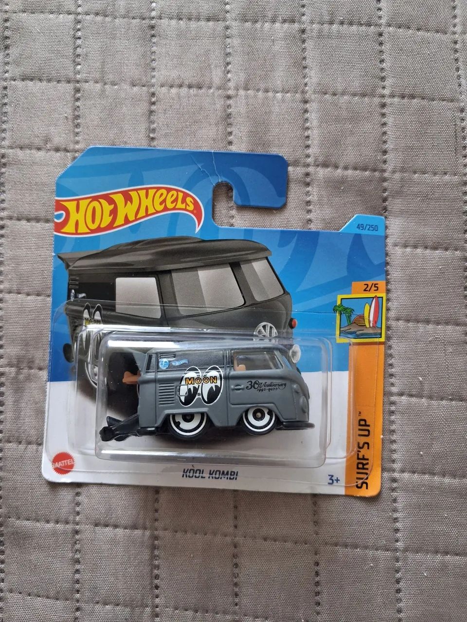 Hotwheels kool Kombi Cinza 2023