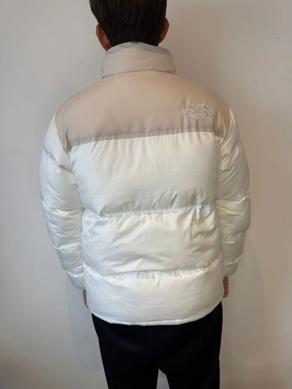 jaqueta the north face 1996 branco/bege - Foto 3